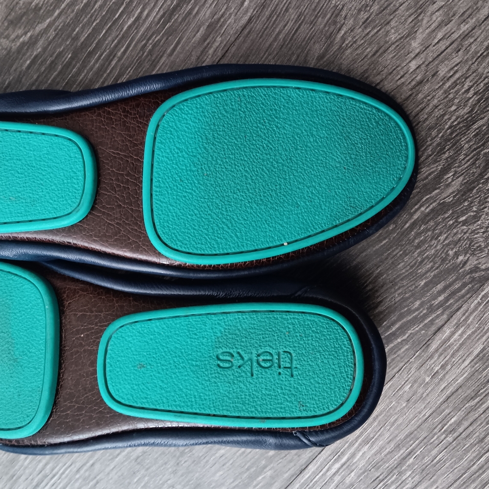 Navy Blue Leather Flats - Picture 6 of 8